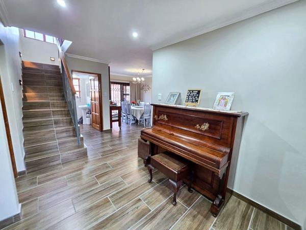 5 Bedroom House in Amberfield Ridge