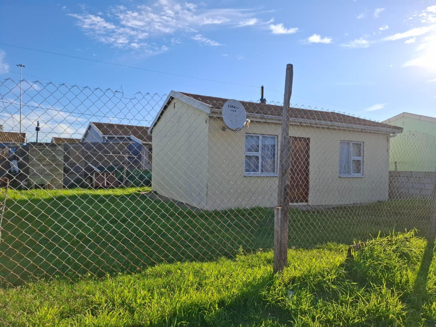 2 Bedroom House in Port Elizabeth Outlying