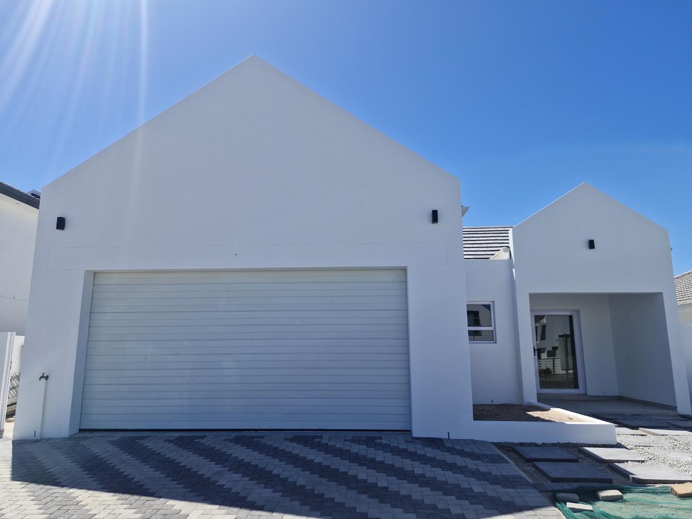 3 Bedroom House in Shelley Point