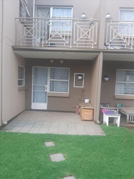 2 Bedroom Townhouse in Bonaero Park