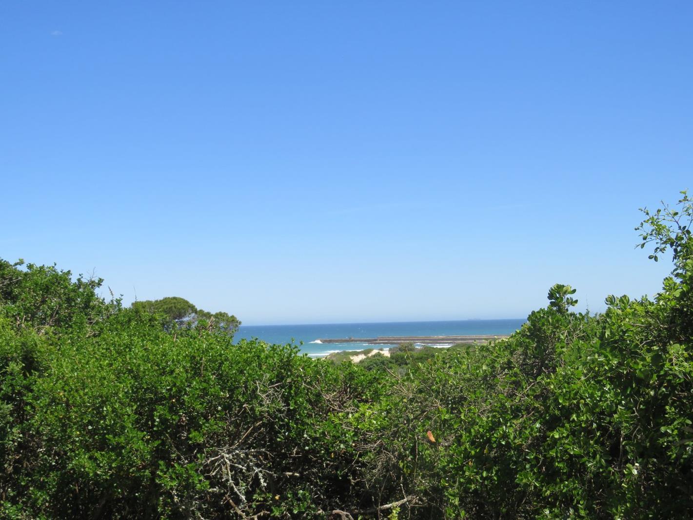 856 m² Land available in East Bank
