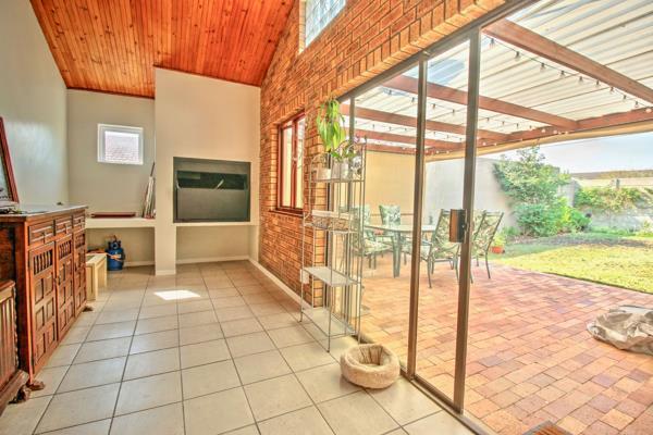 3 Bedroom House in Bothasig
