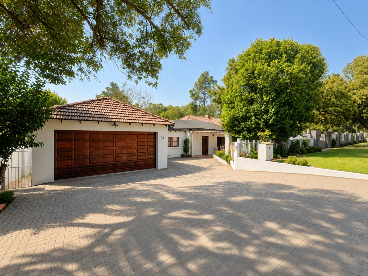 4 Bedroom House in Thornhill Estate