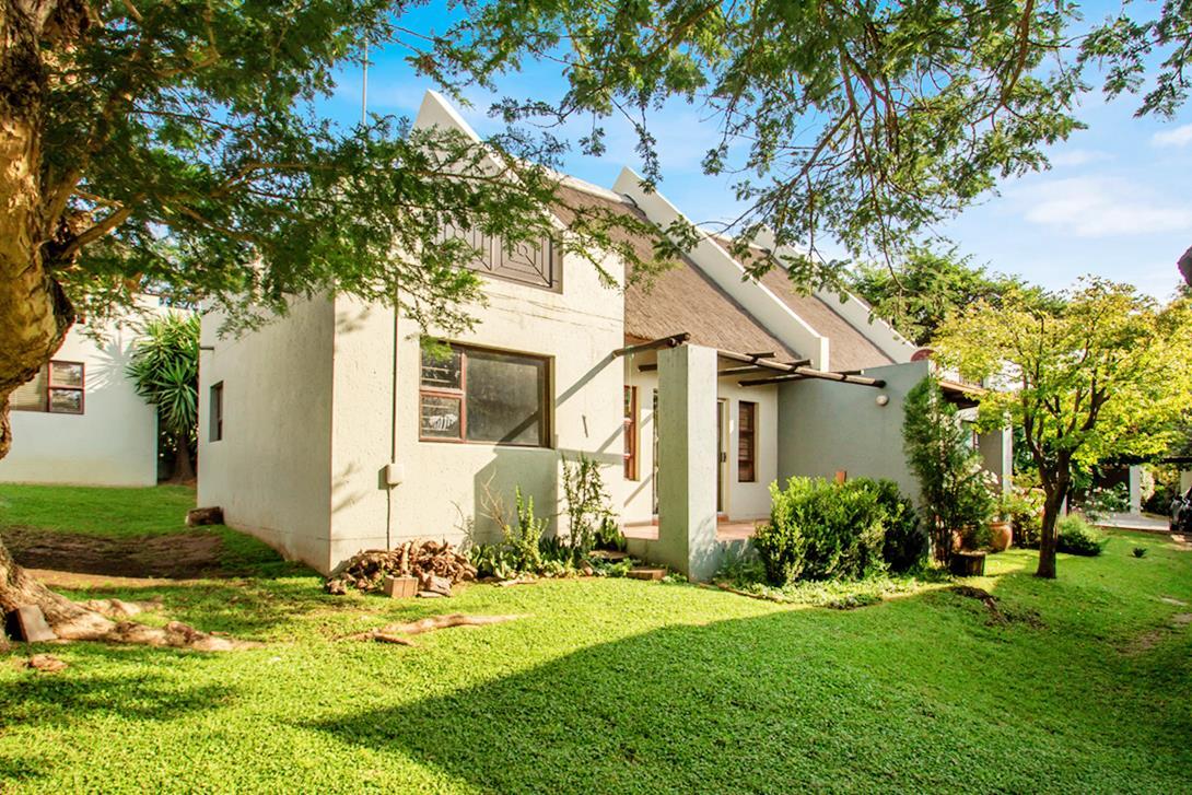 1 Bedroom Duplex in Sharonlea