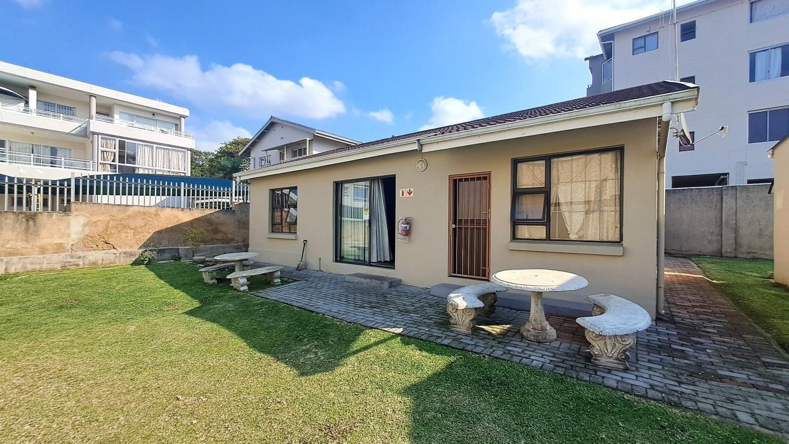 3 Bedroom Townhouse in Uvongo