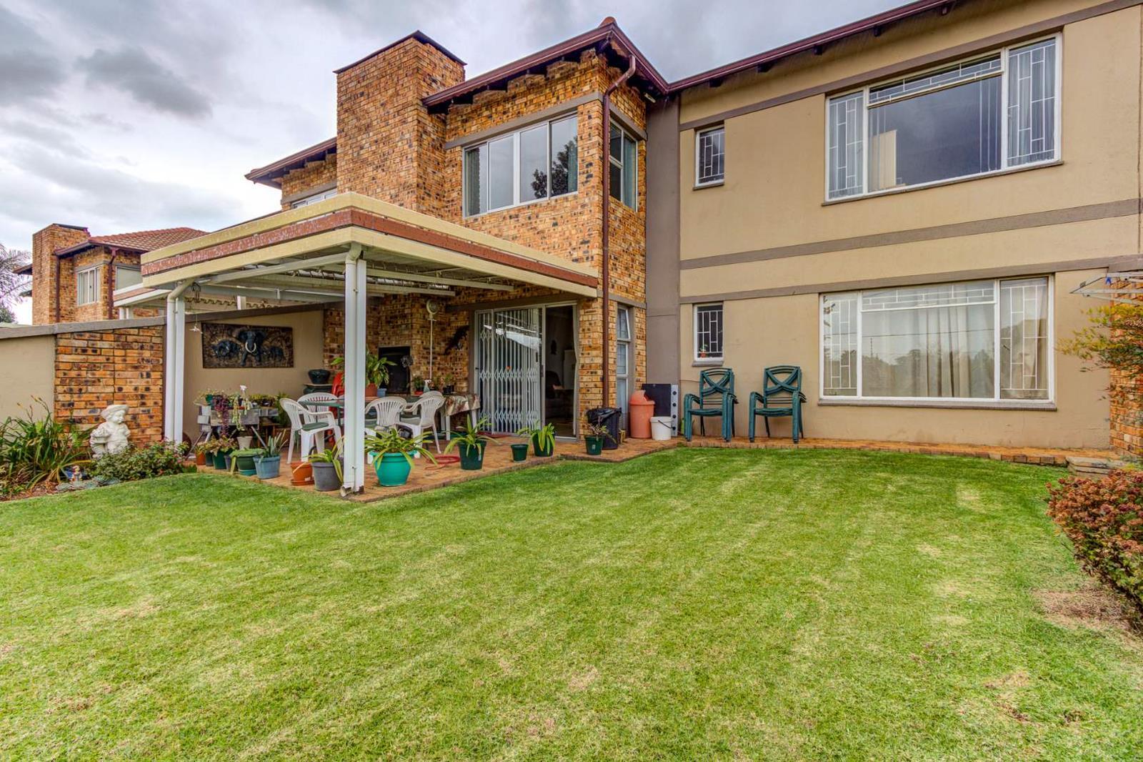2 Bedroom Apartment in Brentwood Park