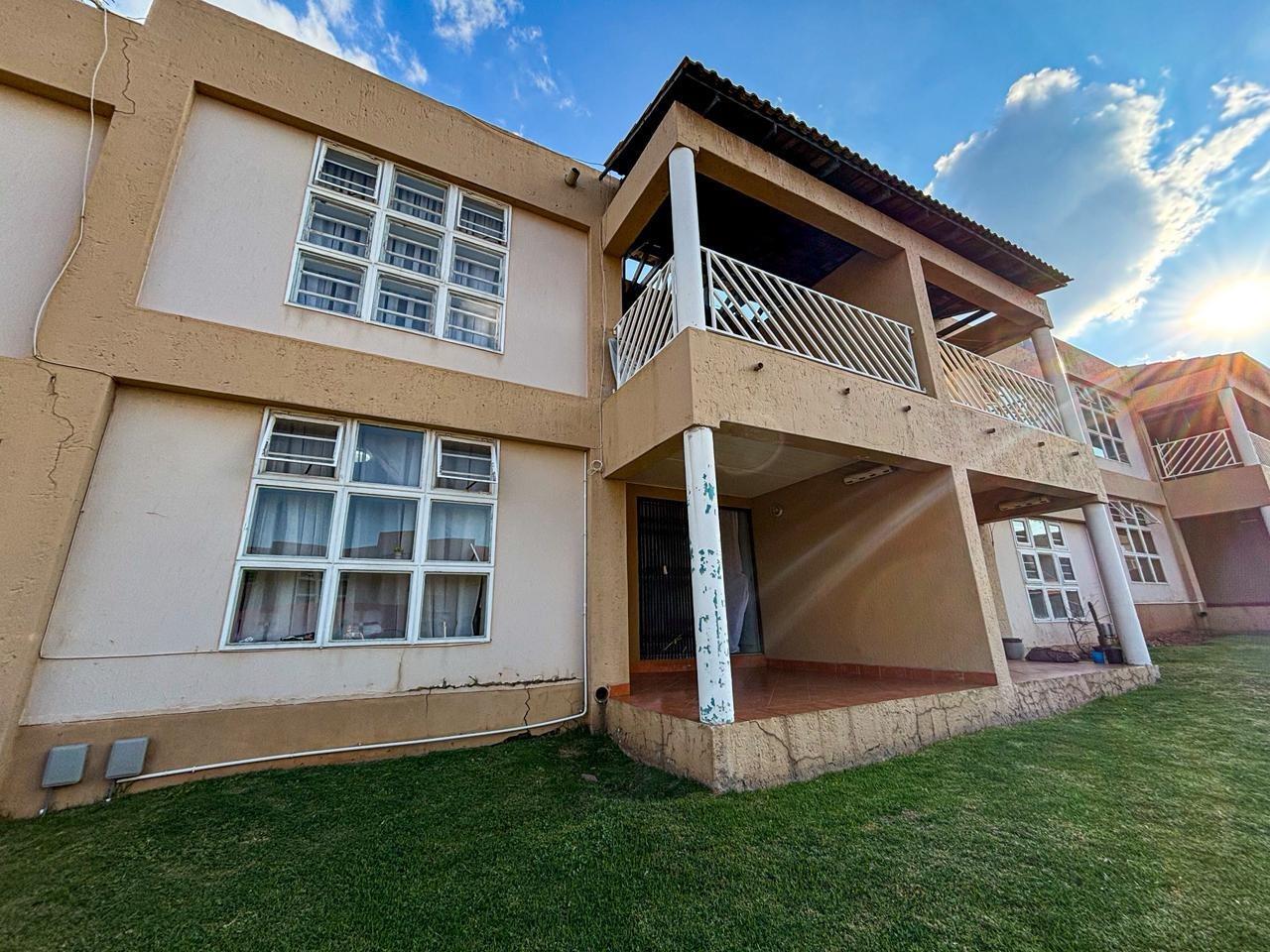 2 Bedroom Townhouse in Mondeor
