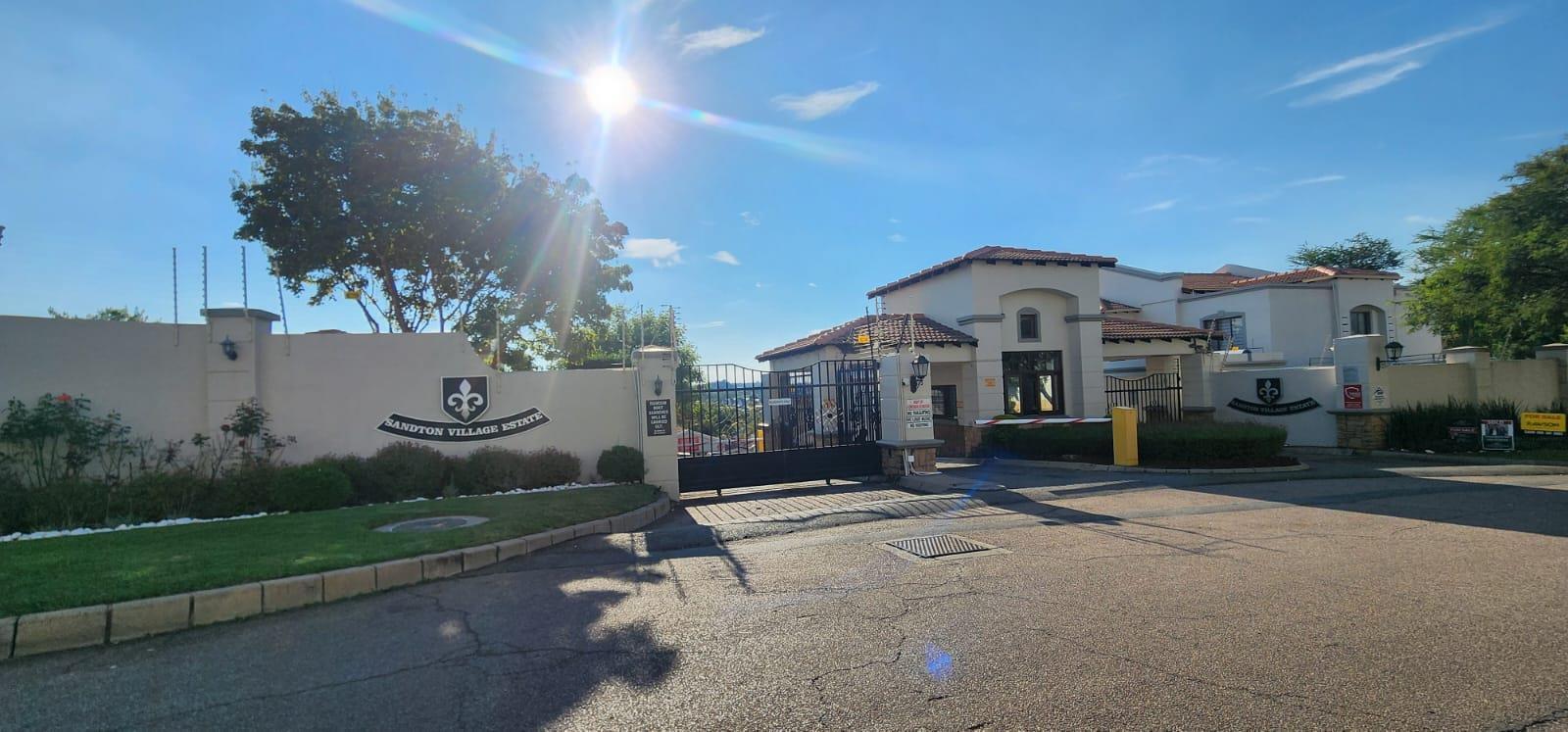 2 Bedroom Townhouse in Sandton Central