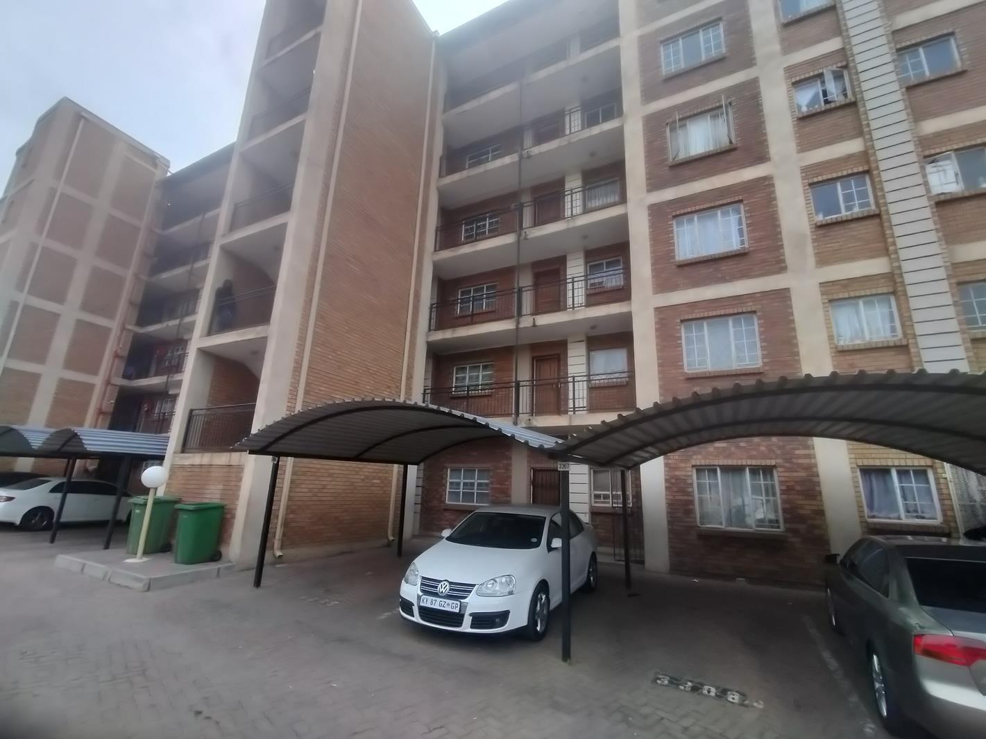 3 Bedroom Flat in Karenpark
