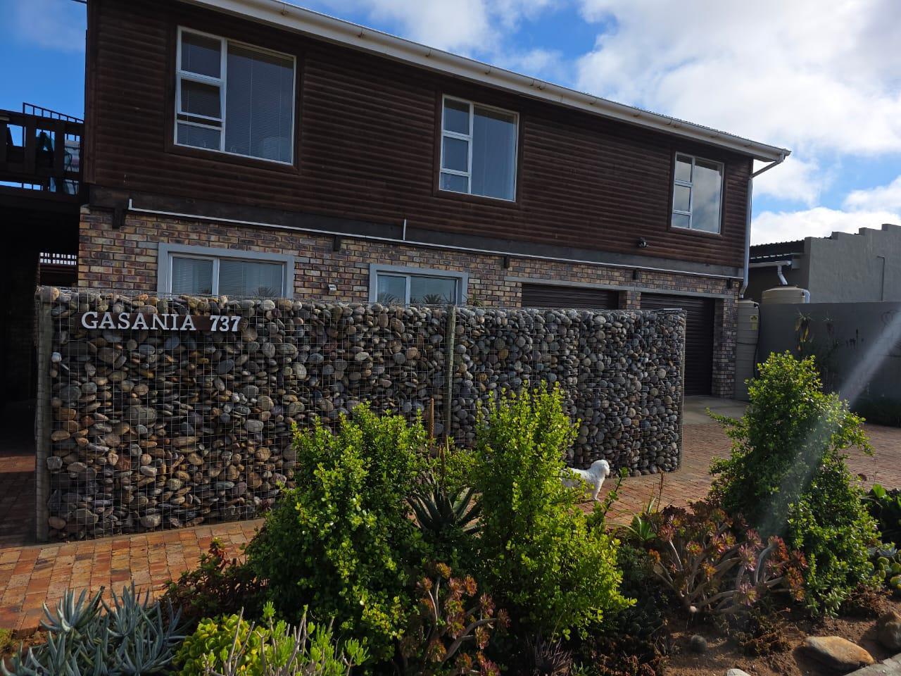 3 Bedroom House in Strandfontein