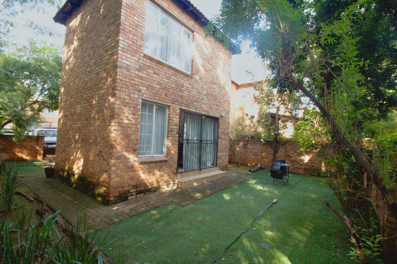 2 Bedroom Townhouse in Bromhof