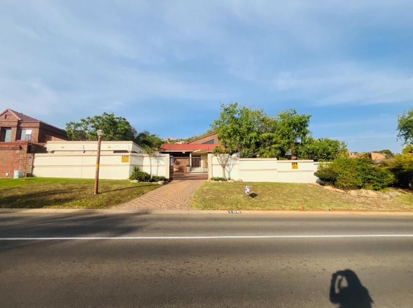 4 Bedroom House in Meyersdal