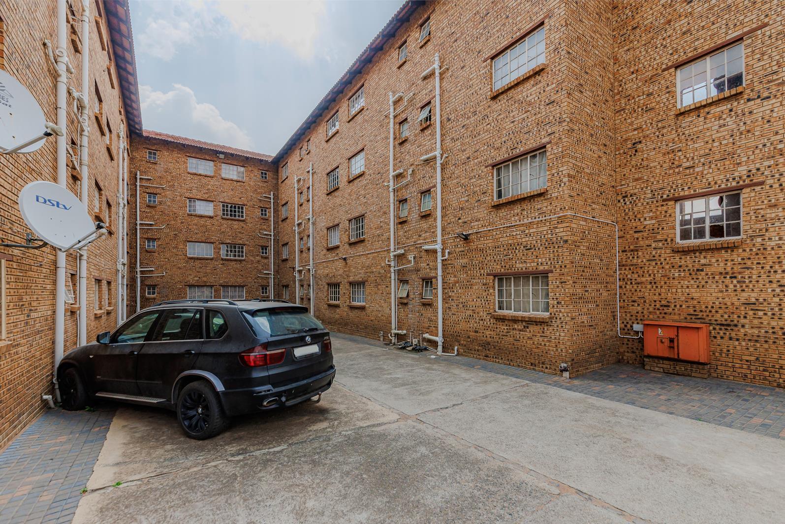 1 Bedroom Apartment in Randfontein Central