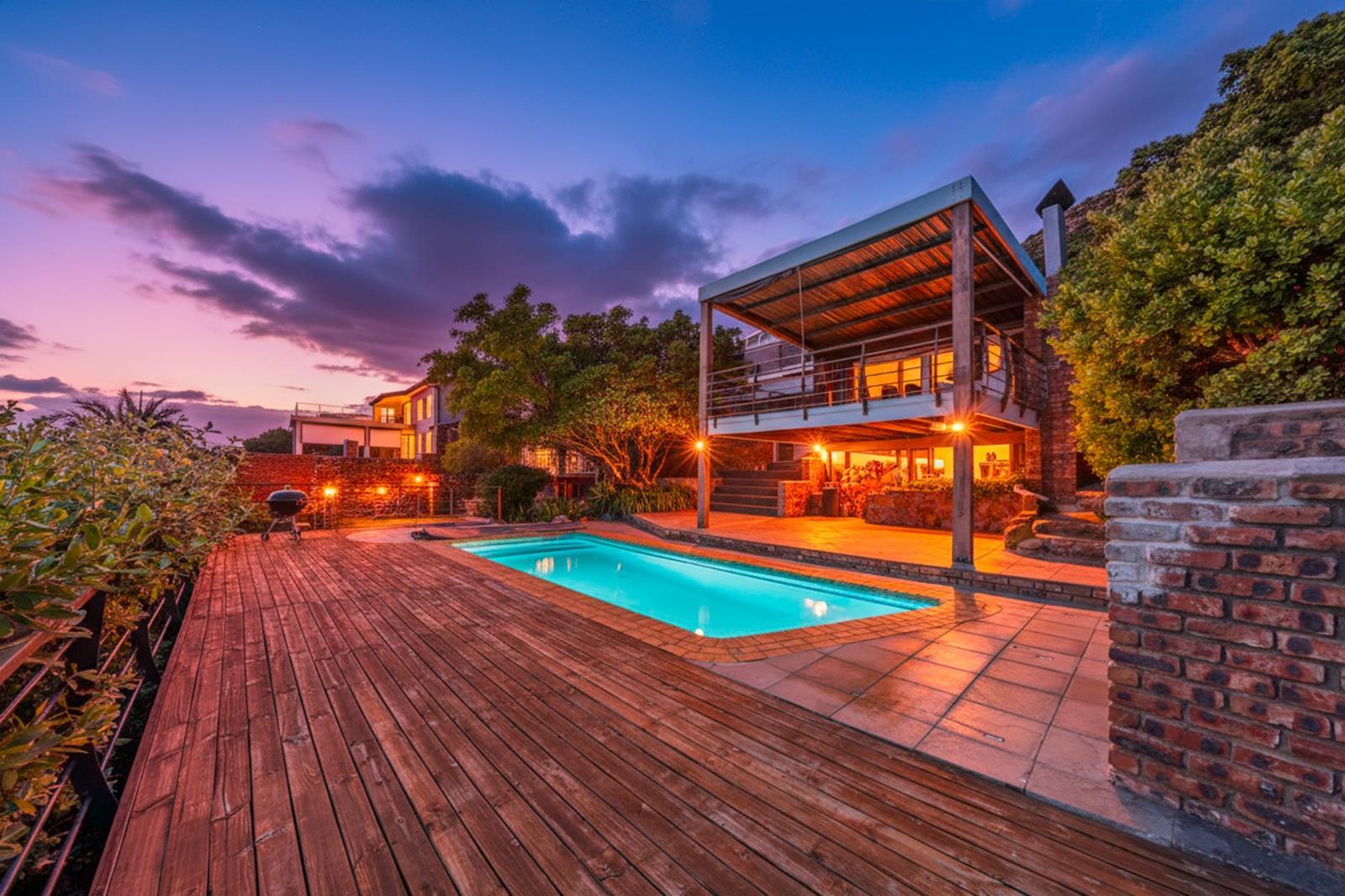 4 Bedroom House in Mountainside