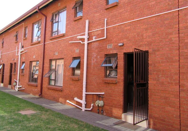 2 Bedroom Townhouse in Albertsdal