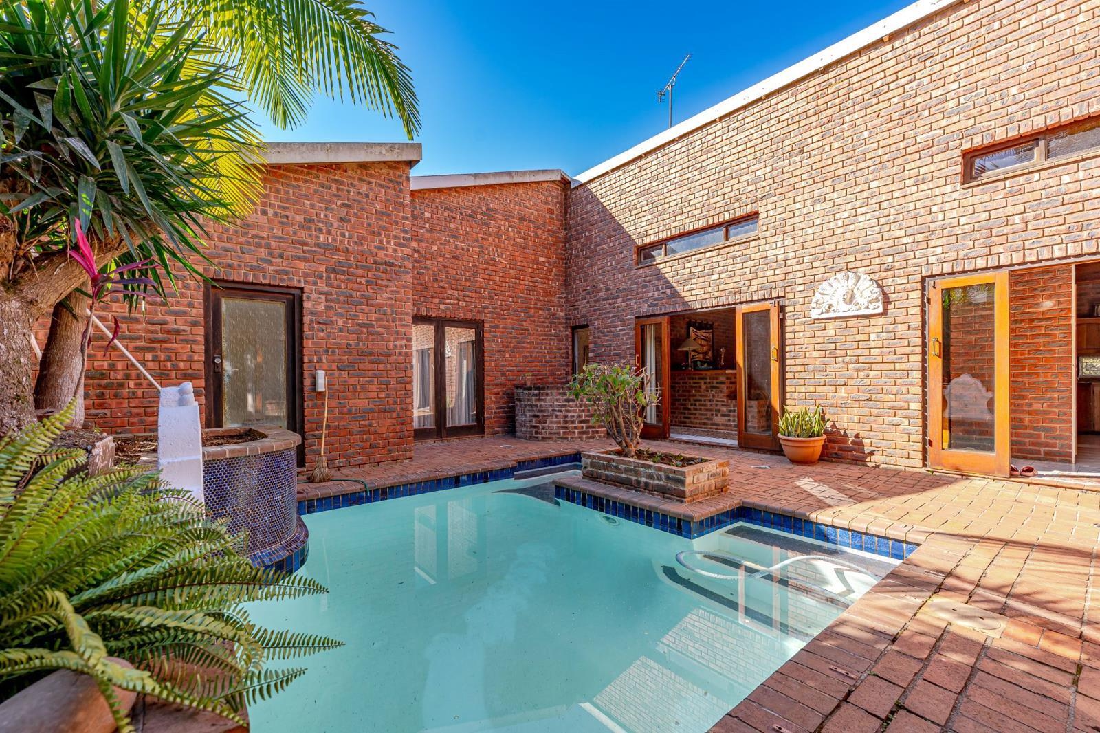 4 Bedroom House in Kloof
