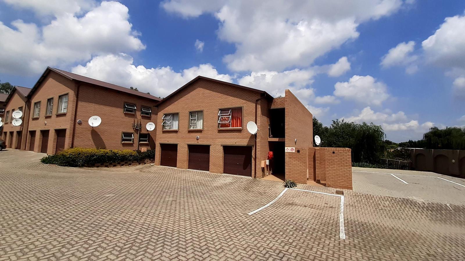 2 Bedroom Townhouse in Radiokop