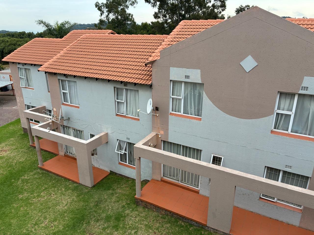 2 Bedroom Townhouse in Meredale