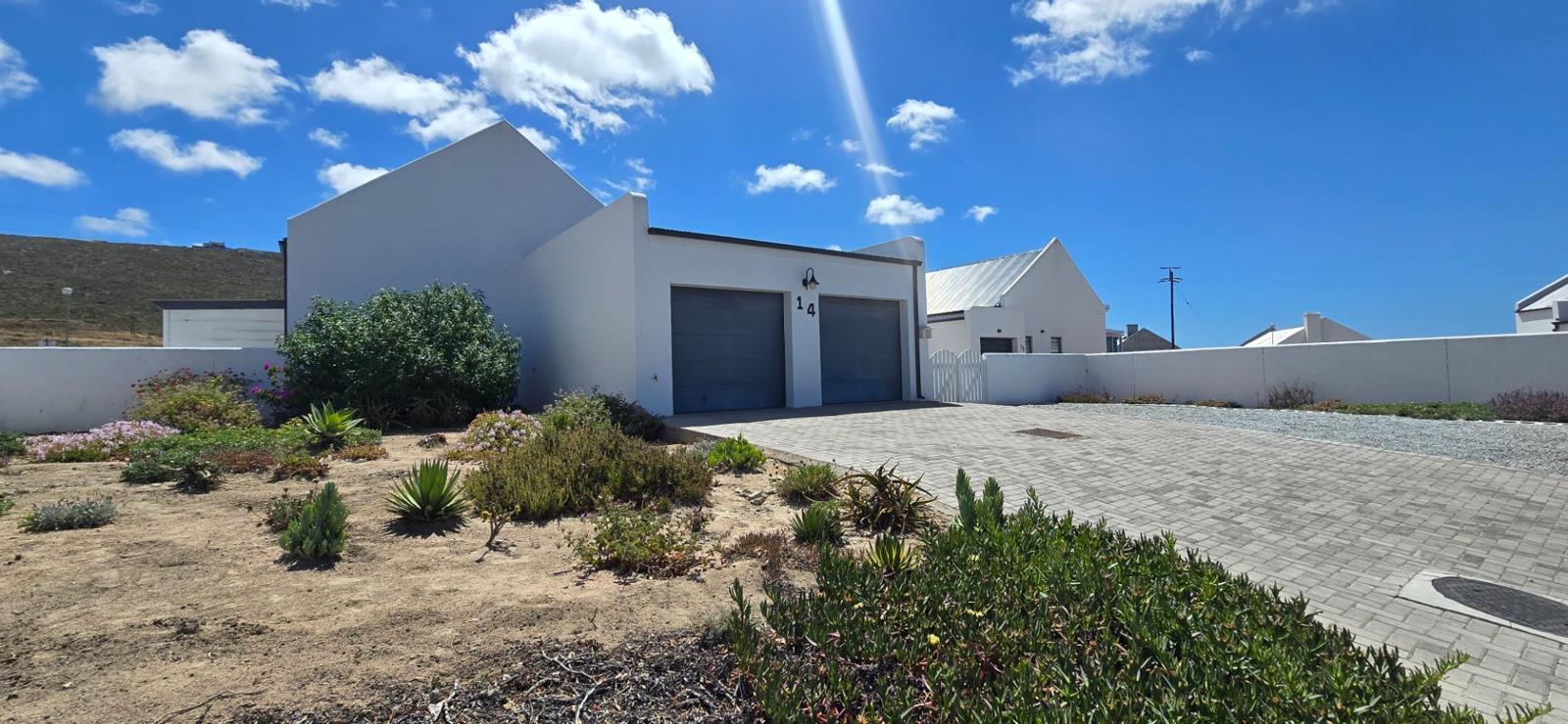 3 Bedroom House in St Helena Bay