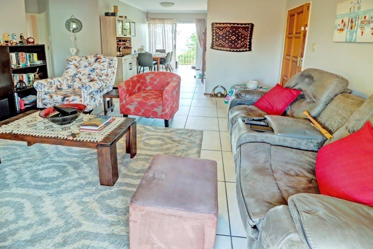 2 Bedroom Apartment in La Montagne