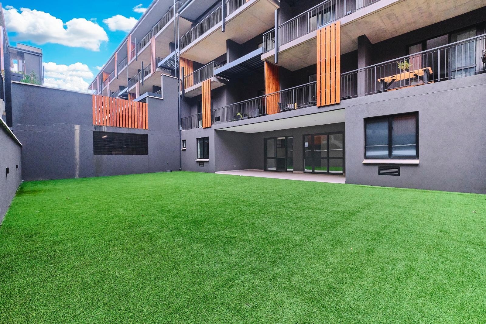 3 Bedroom Apartment in Hyde Park