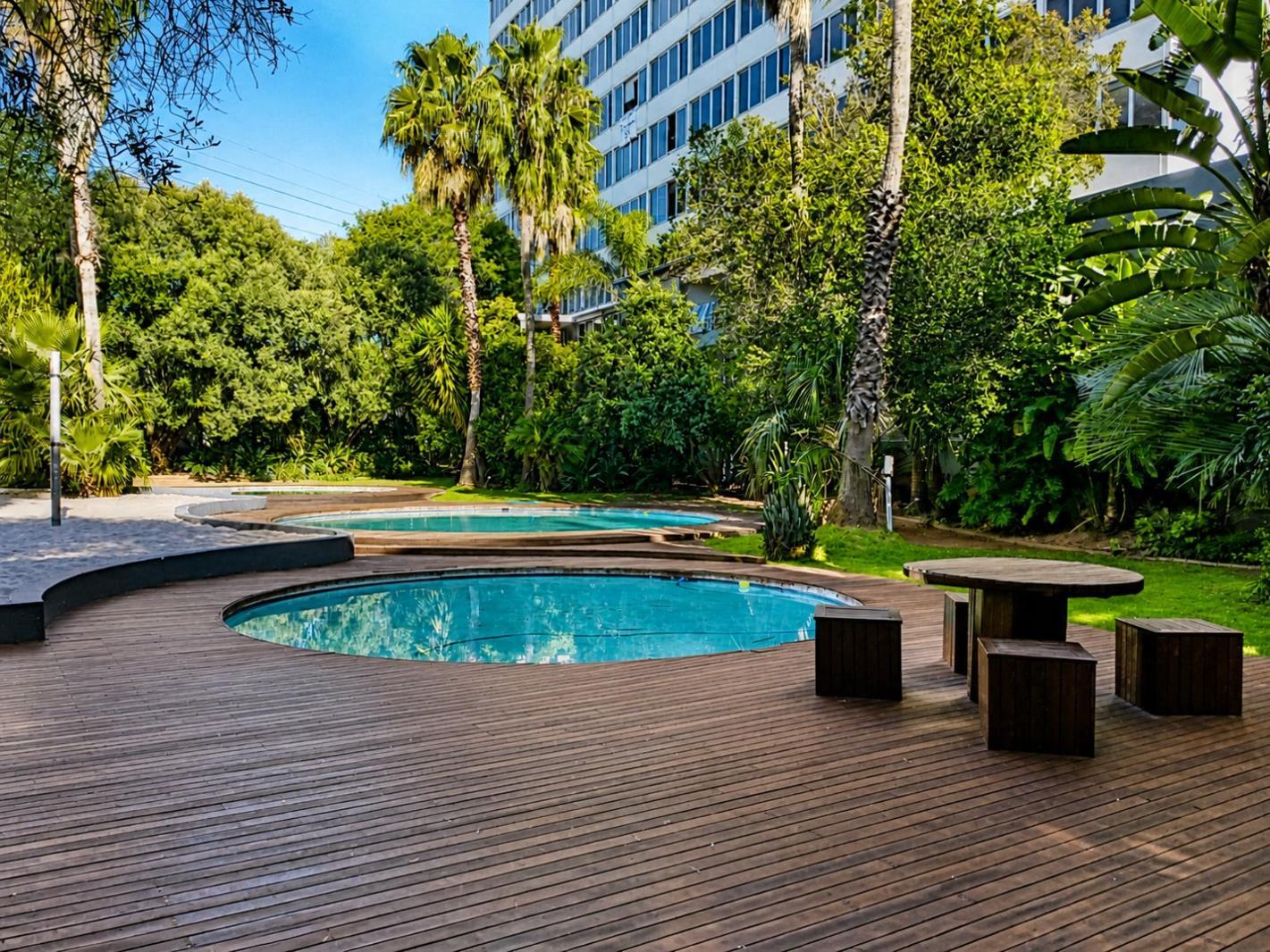 2 Bedroom Apartment in Bedford Gardens