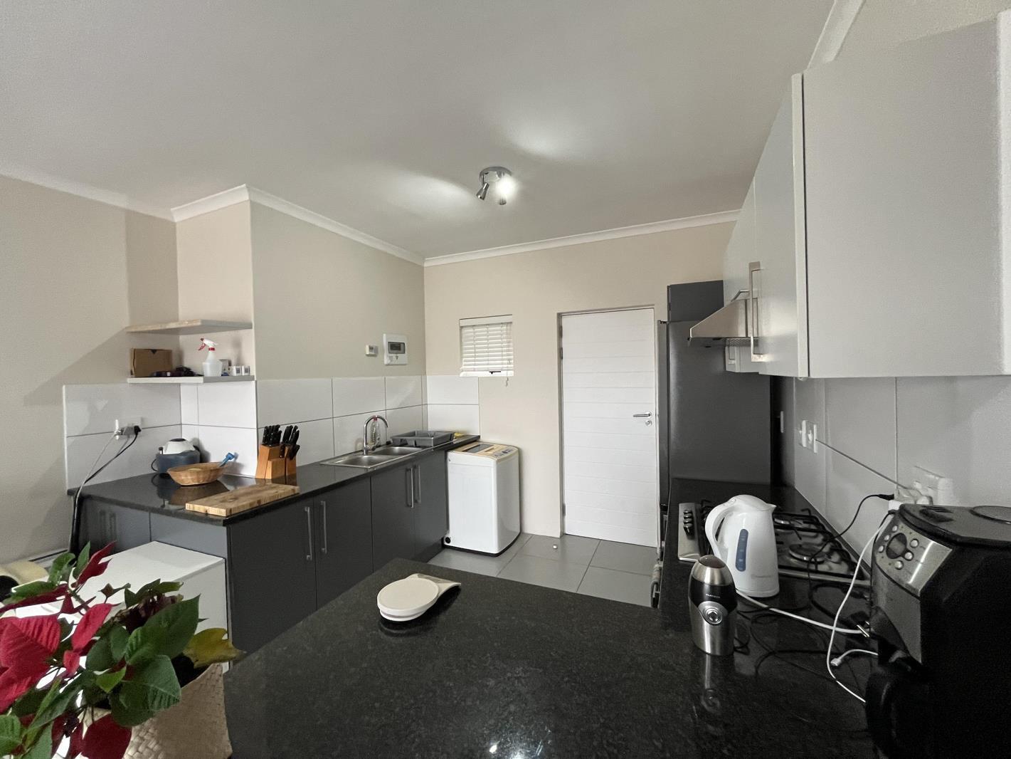 1 Bedroom Apartment in Burgundy Estate