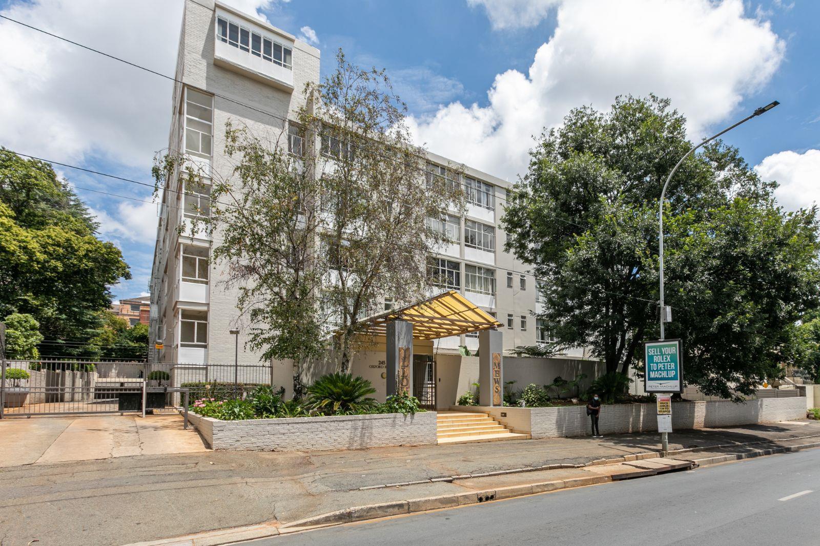 1 Bedroom House in Illovo