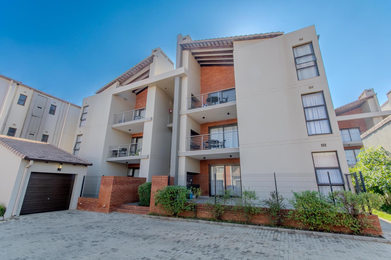 2 Bedroom Apartment in Xanadu