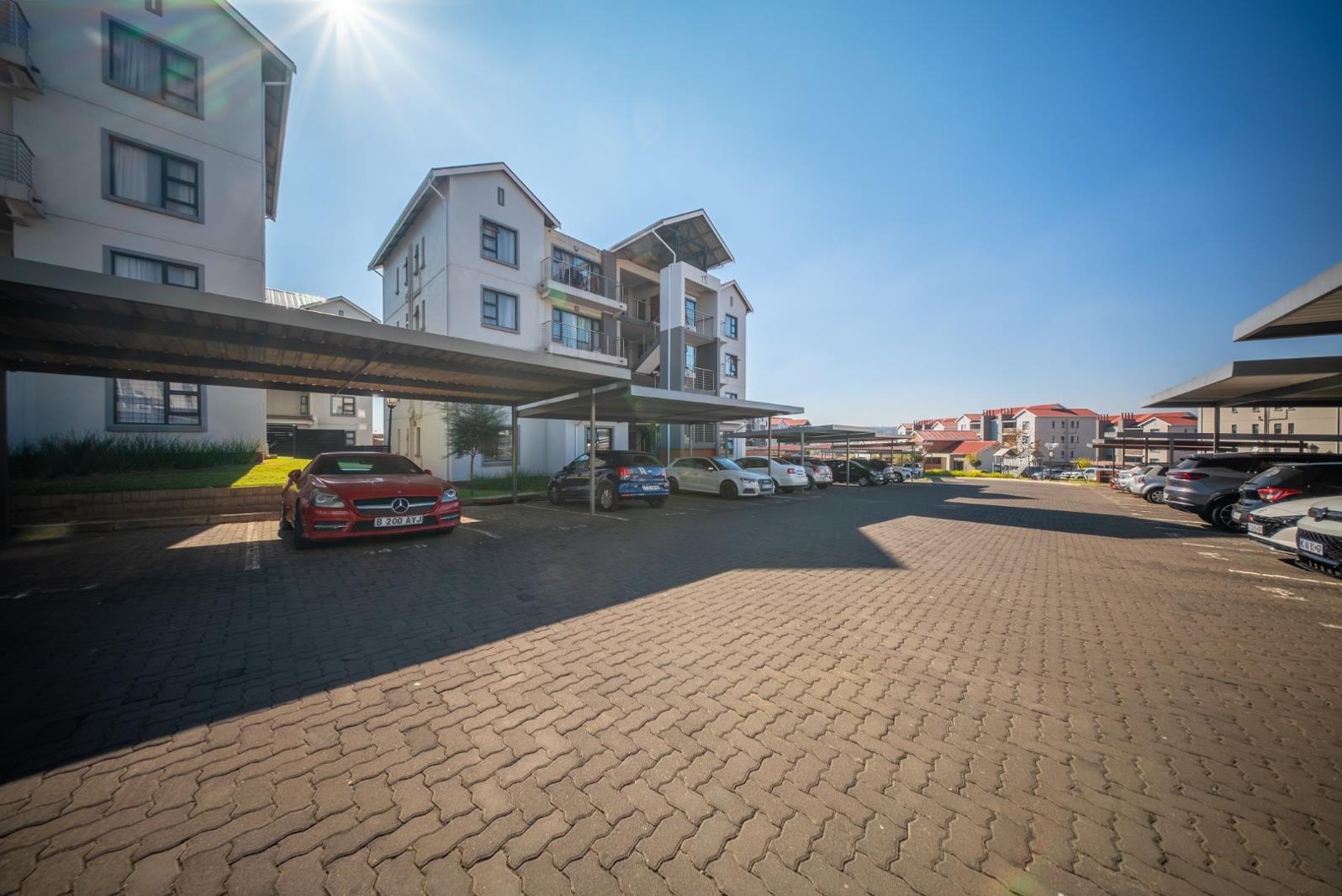 1 Bedroom Apartment in Modderfontein