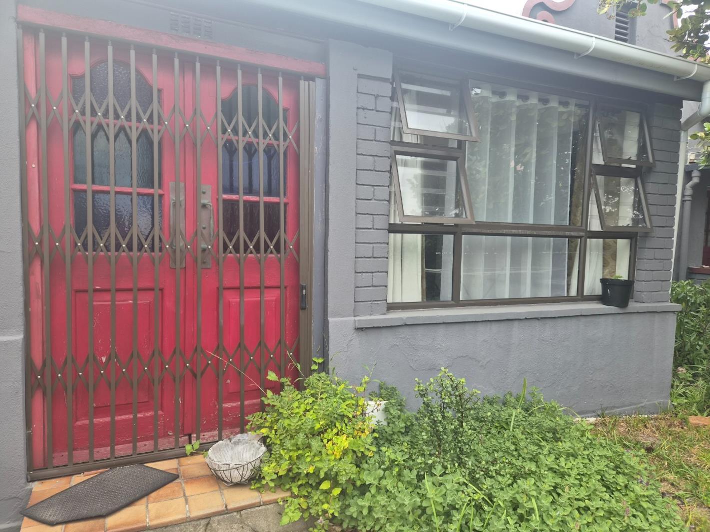 1 Bedroom House in Muizenberg