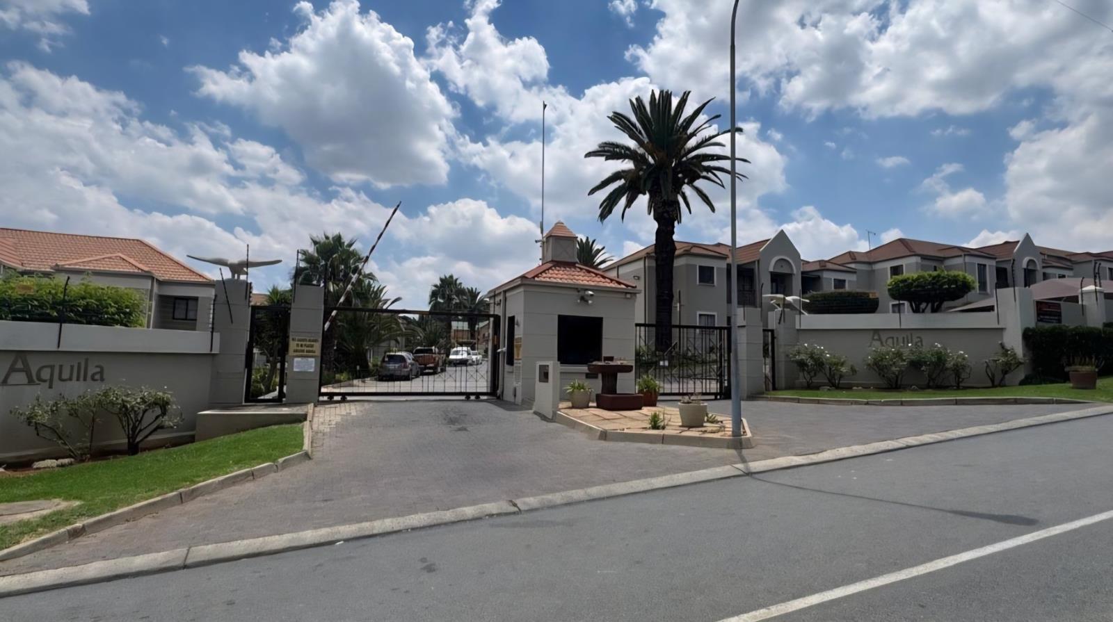 2 Bedroom Townhouse in Oakdene