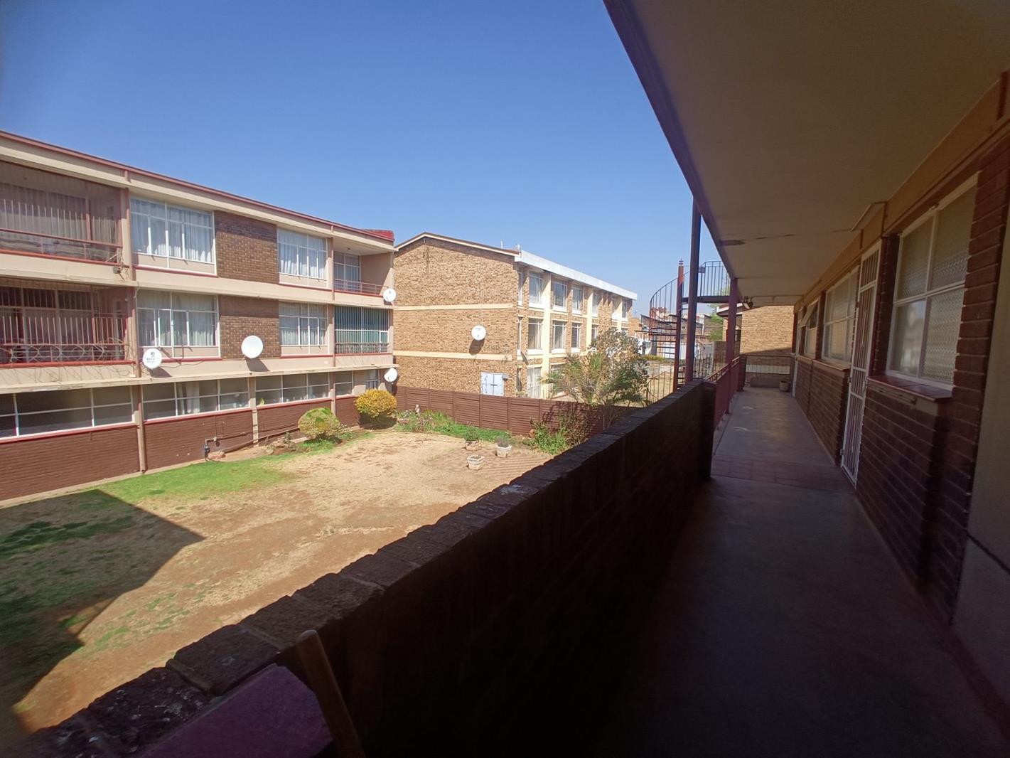 2 Bedroom Apartment in Potchefstroom Central
