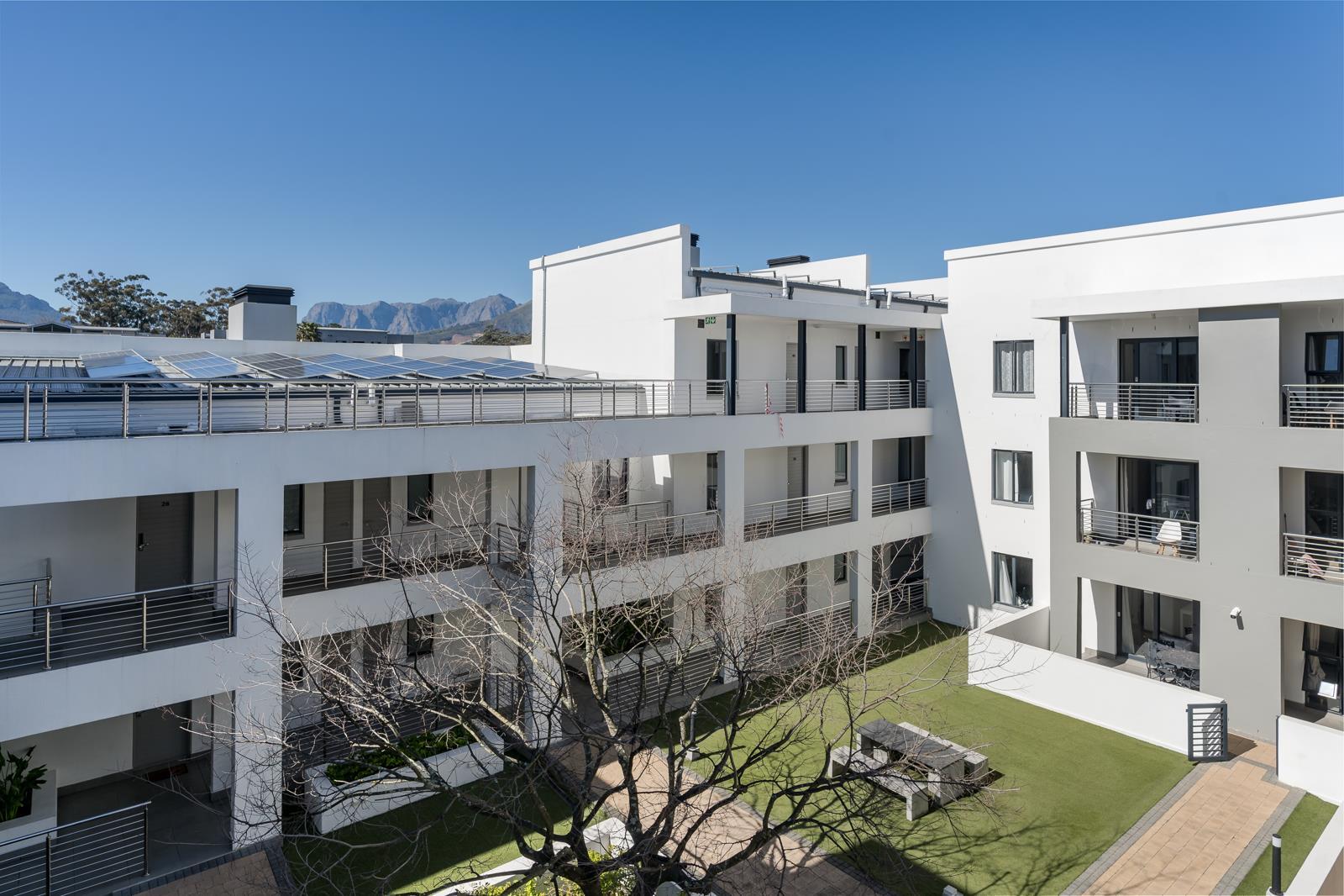 2 Bedroom Apartment in La Colline