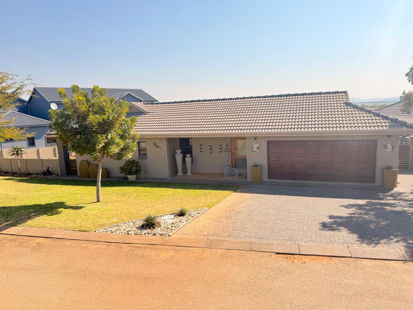 3 Bedroom House in Seasons Lifestyle Estate