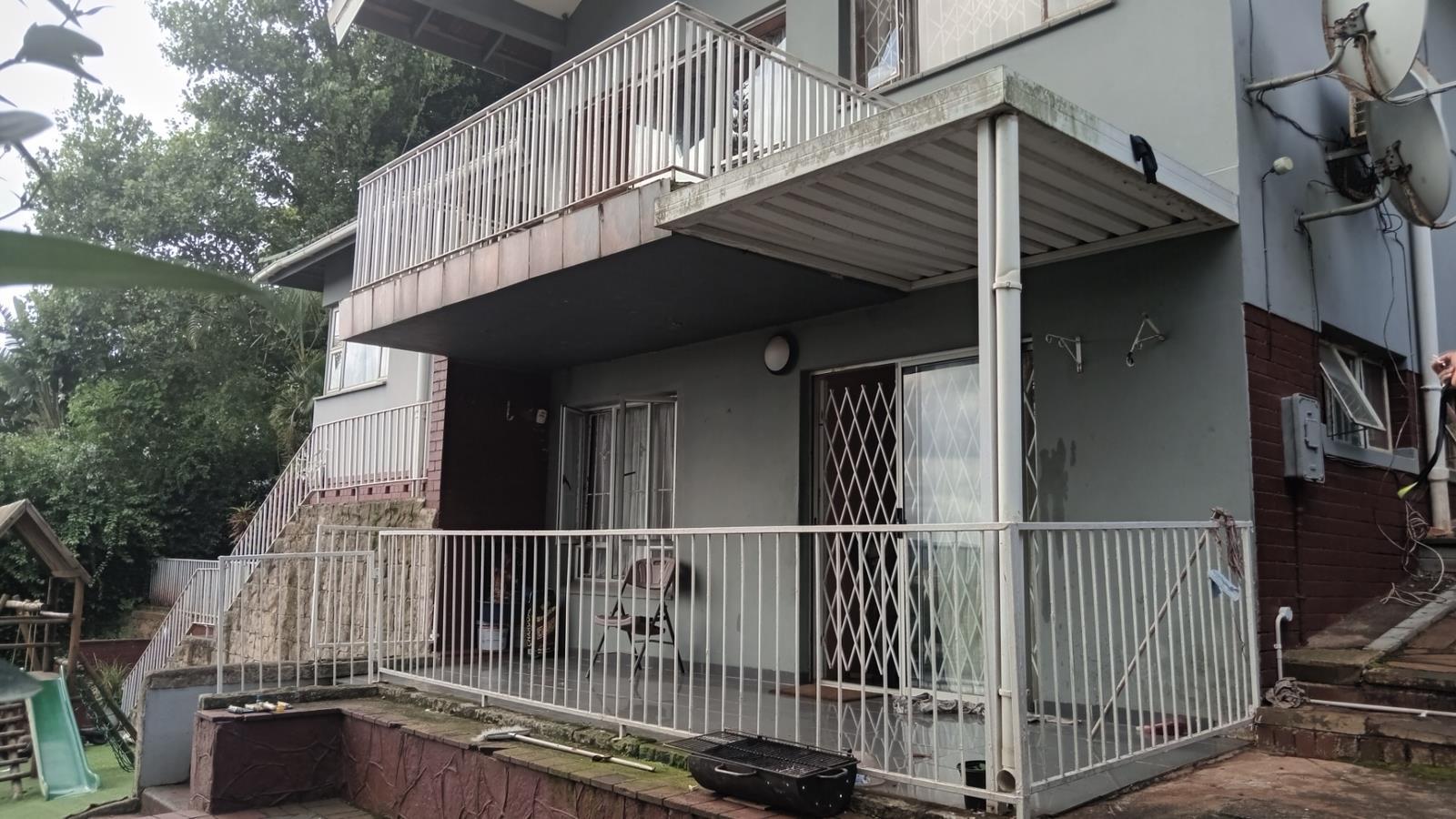 6 Bedroom House in Glenmore