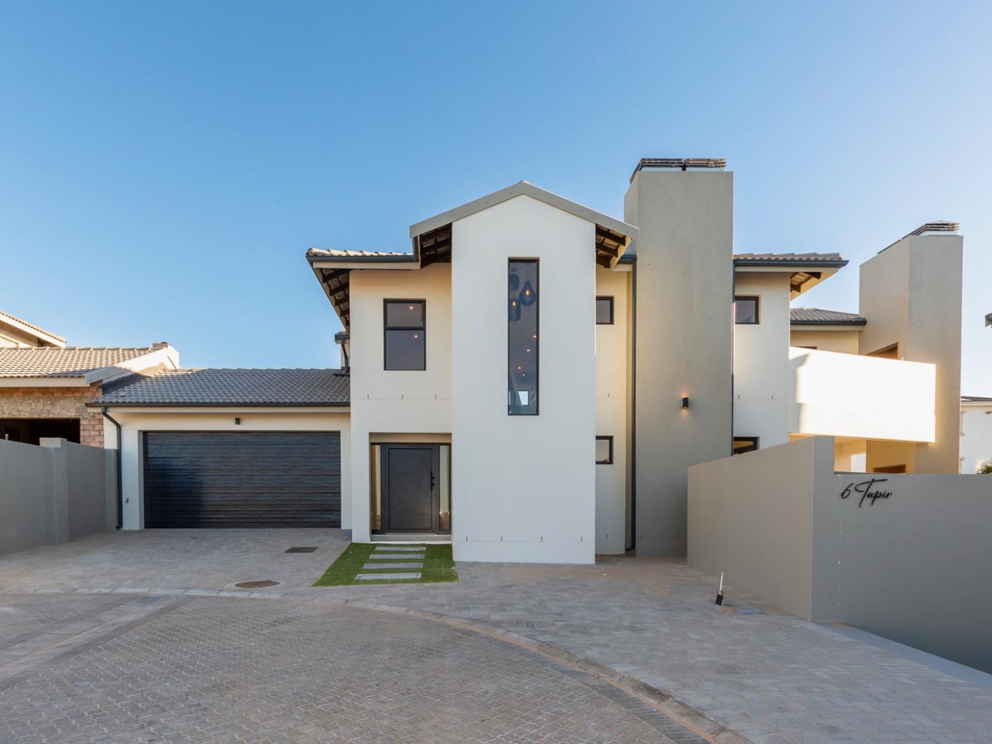 3 Bedroom House in Country Club