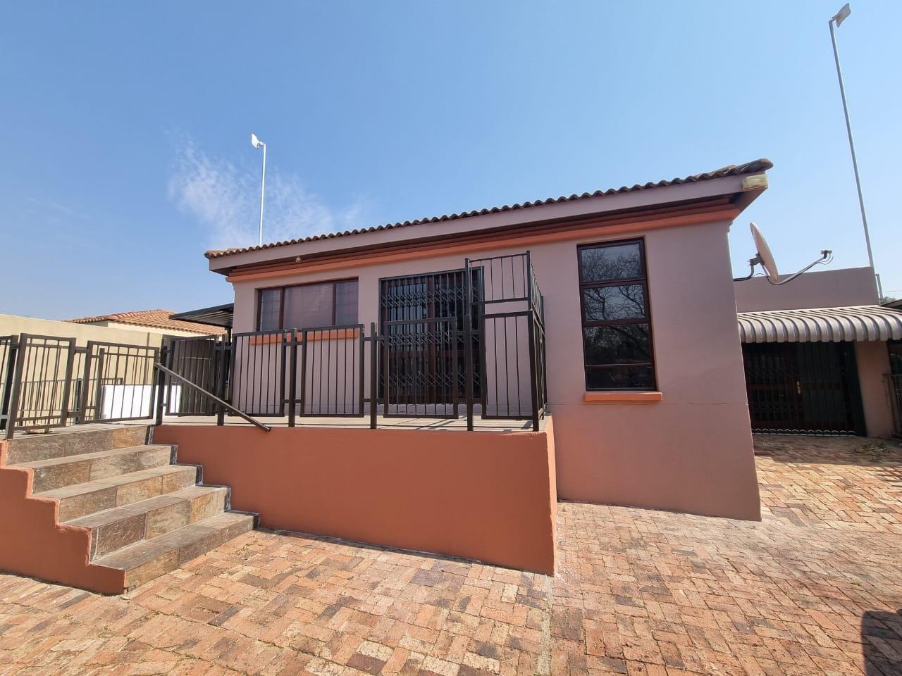 3 Bedroom Townhouse in Vaaloewer