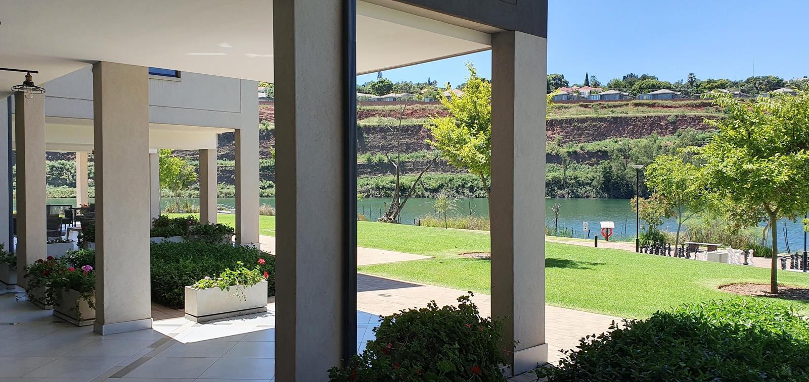 2 Bedroom House in Waterkloof