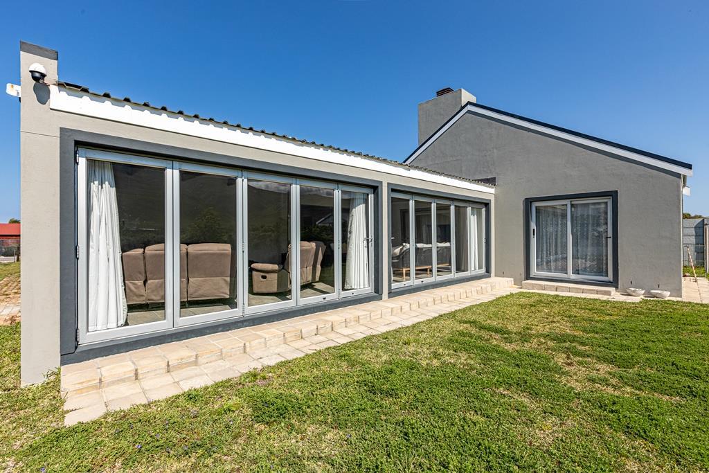 3 Bedroom House in Bettys Bay
