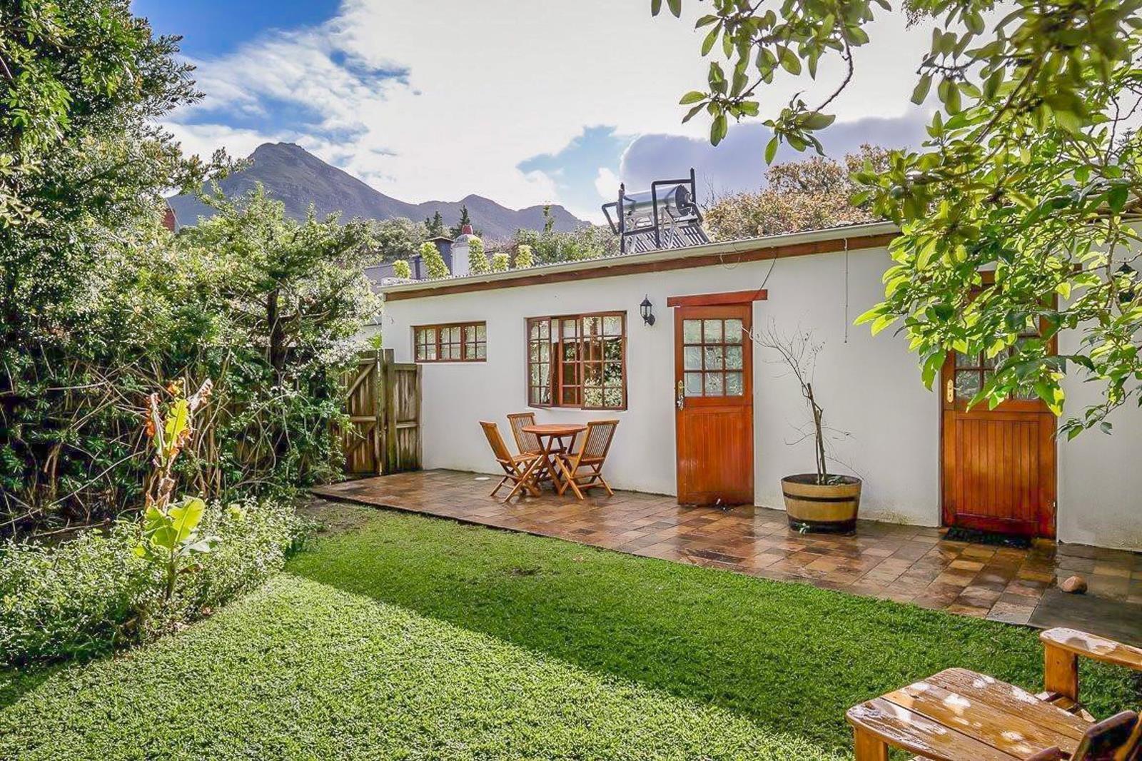 1 Bedroom House in Noordhoek