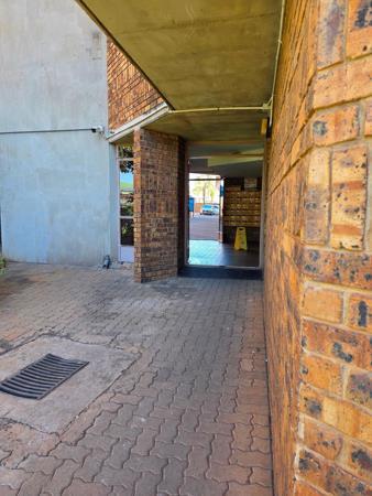 2 Bedroom Flat in Pretoria North