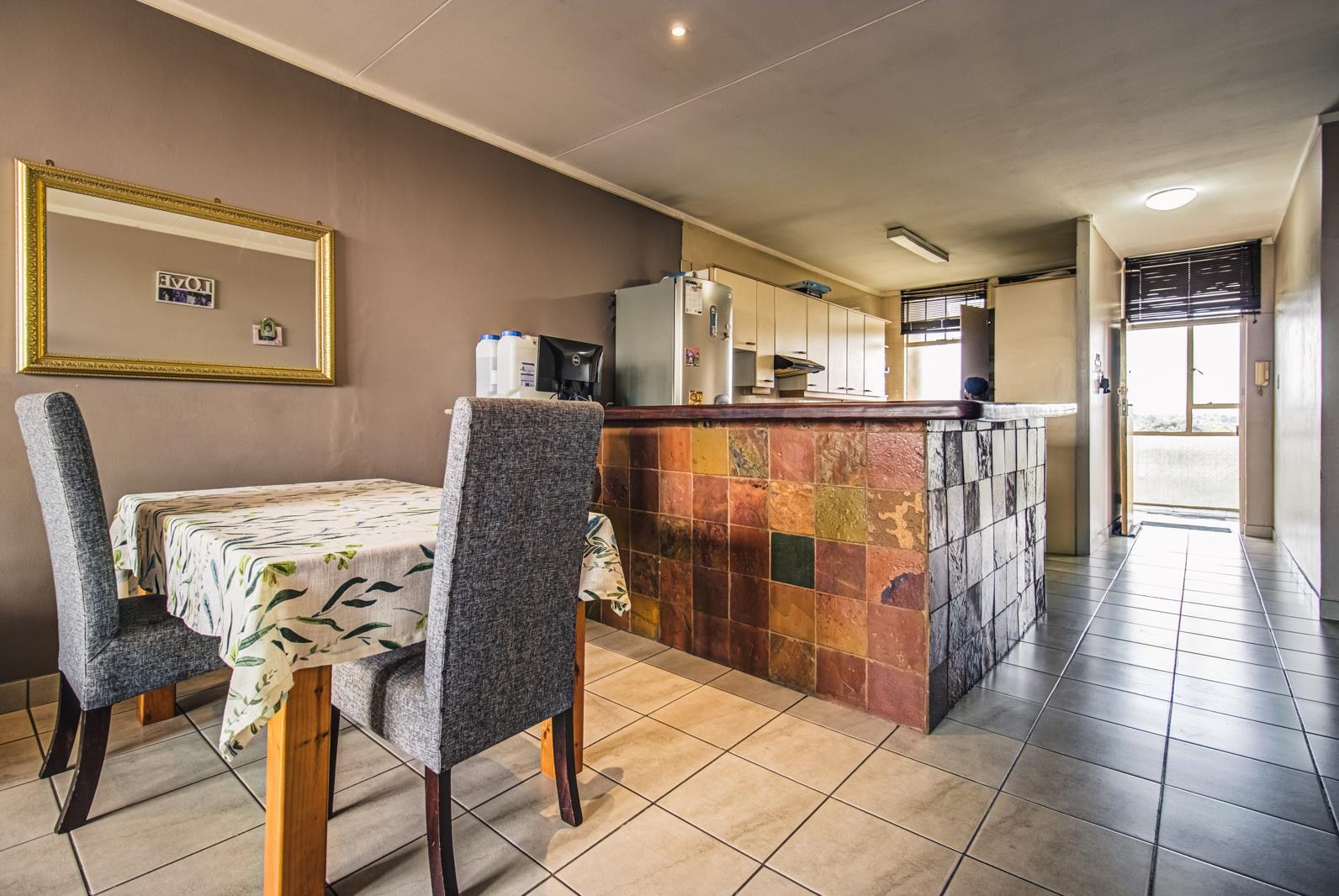 2 Bedroom Apartment in Dowerglen and Ext
