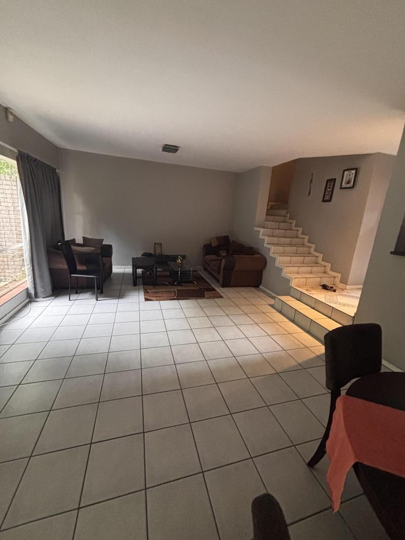 3 Bedroom Duplex in Monument Park