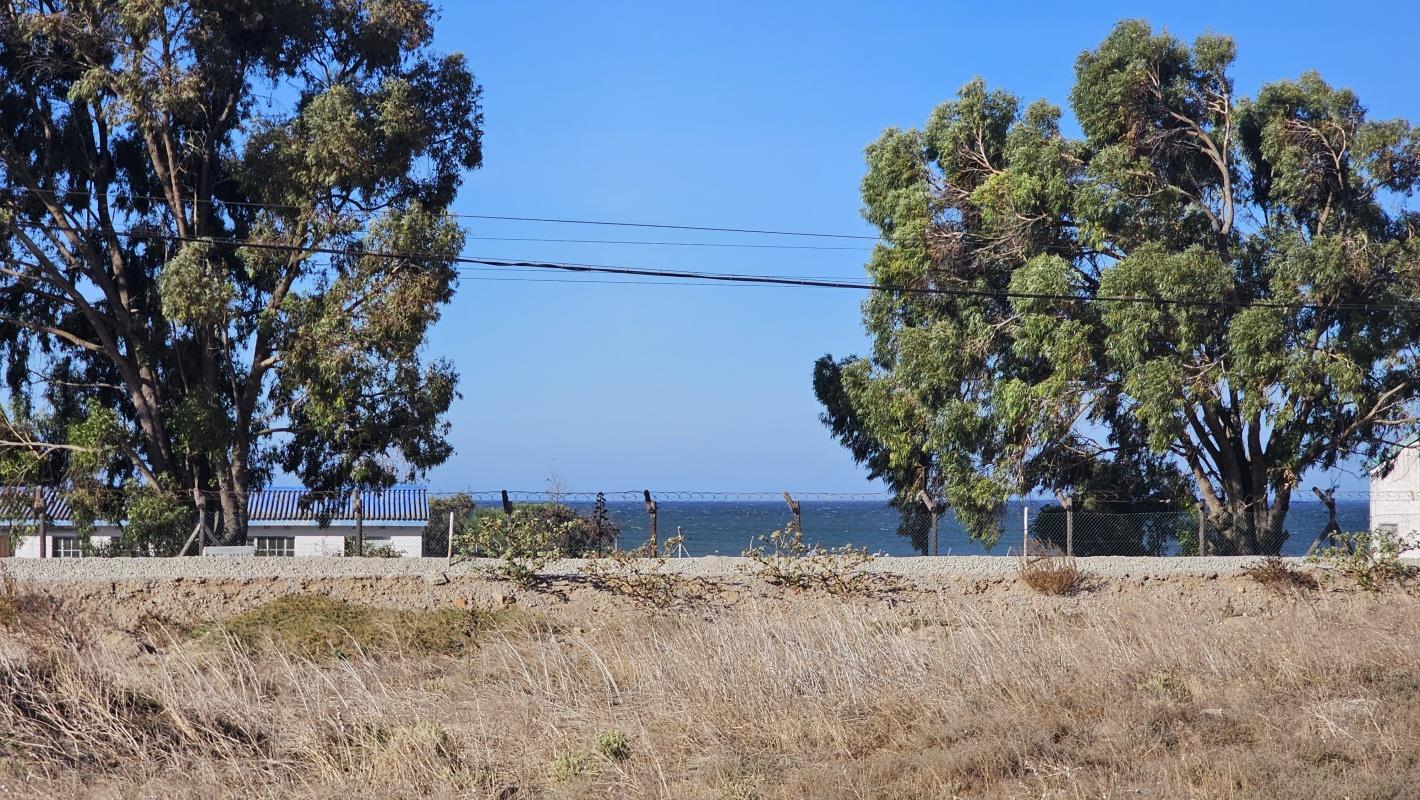 542 m² Land available in St Helena Bay