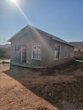3 Bedroom House in Protea Glen