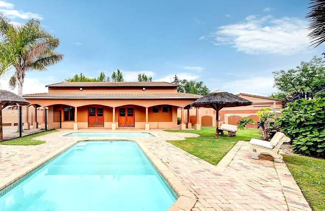 2 Bedroom Apartment in Parklands