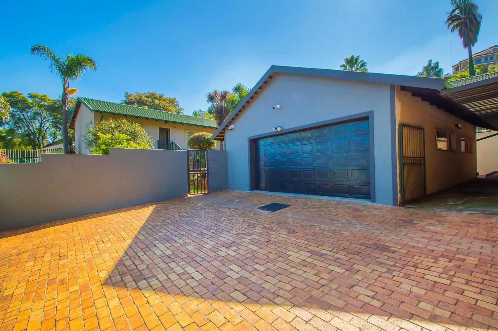6 Bedroom House in Quellerina