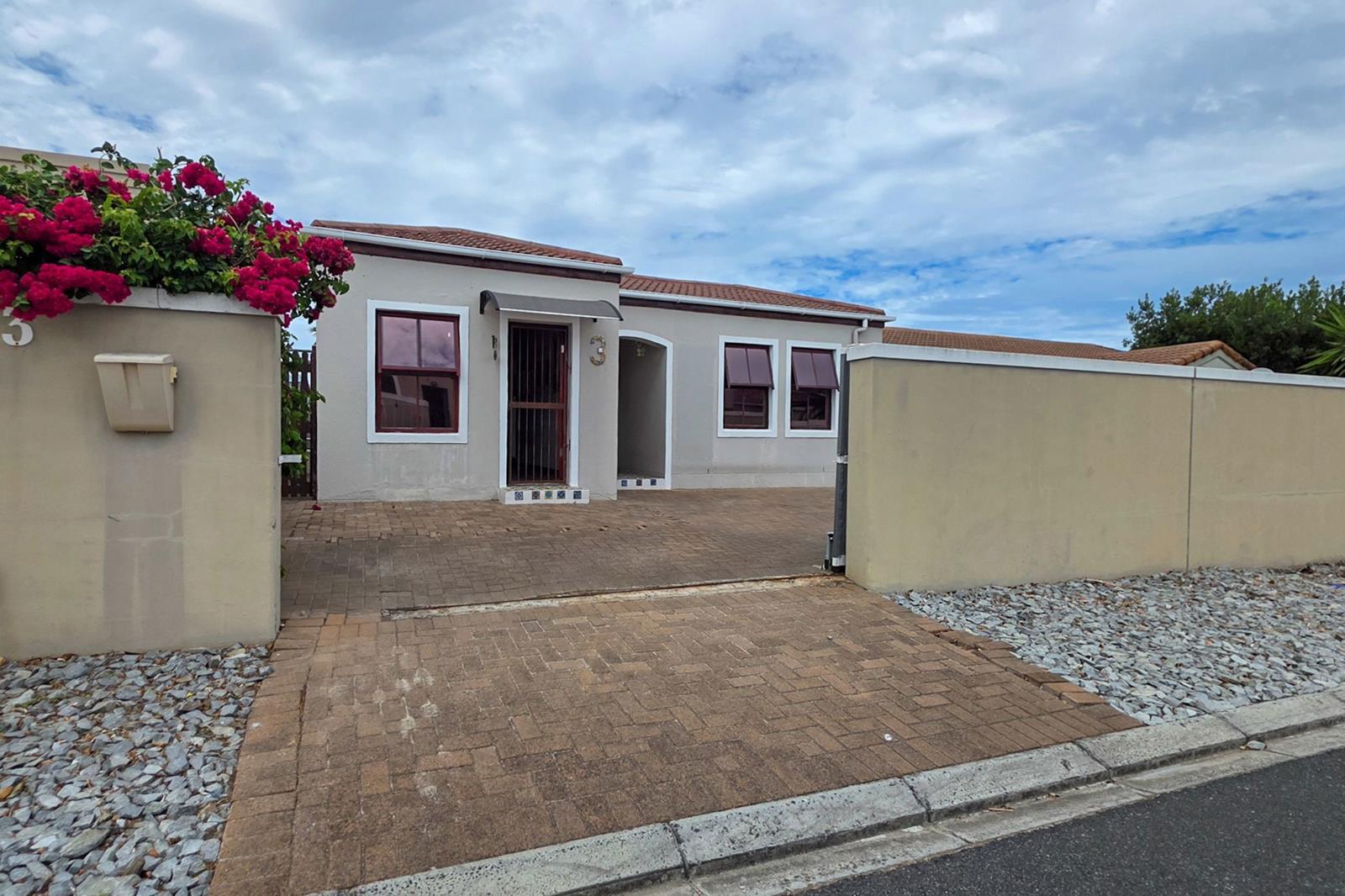 3 Bedroom House in Parklands