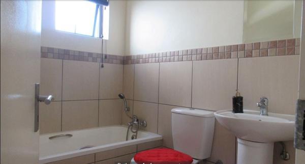 3 Bedroom Apartment in Barbeque Downs
